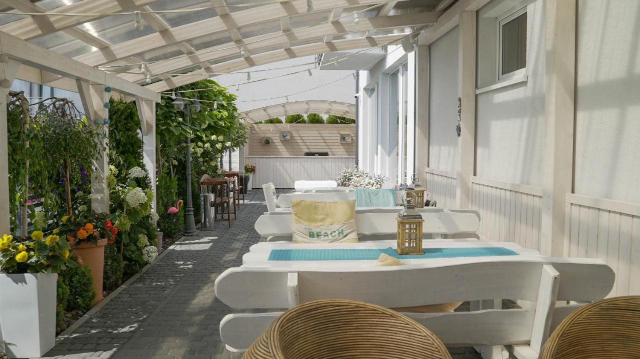 Hotel Tramontana Darlowko Esterno foto